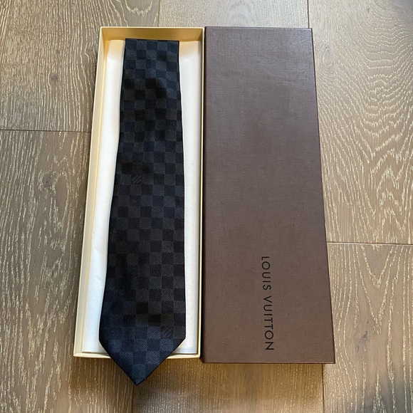 Louis Vuitton Other - LV Men Damier Tie
